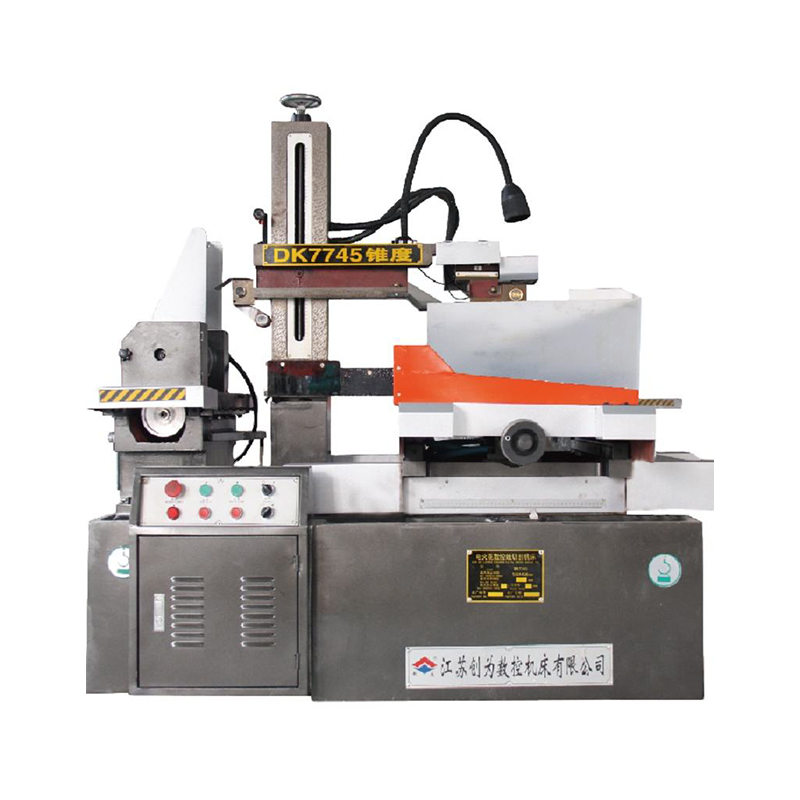 DK7745 ± 15 ° AZ AZ Free CNC EDM Mesin Pemotongan Kawat Berkelajuan Tinggi