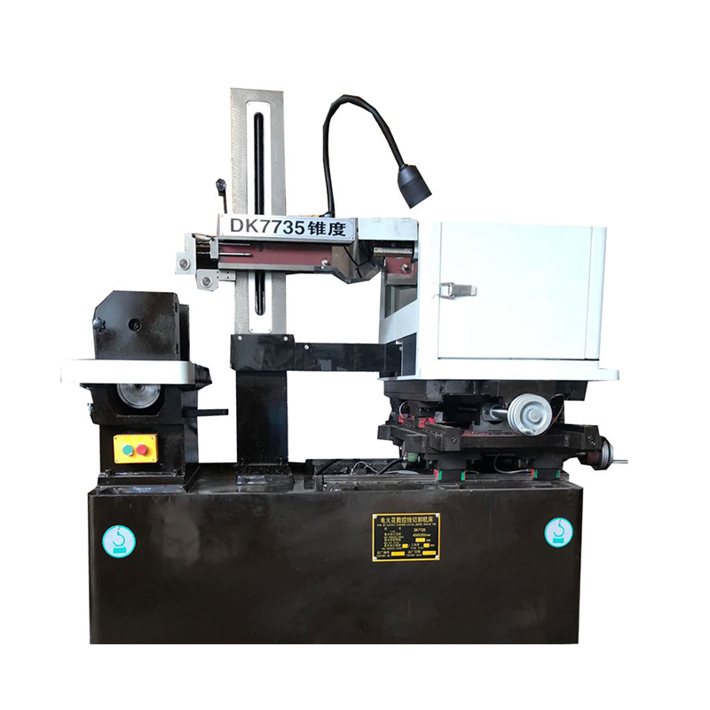 DK7735 ± 15 ° AZ Modular CNC EDM Mesin Pemotongan Kawat Berkelajuan Tinggi